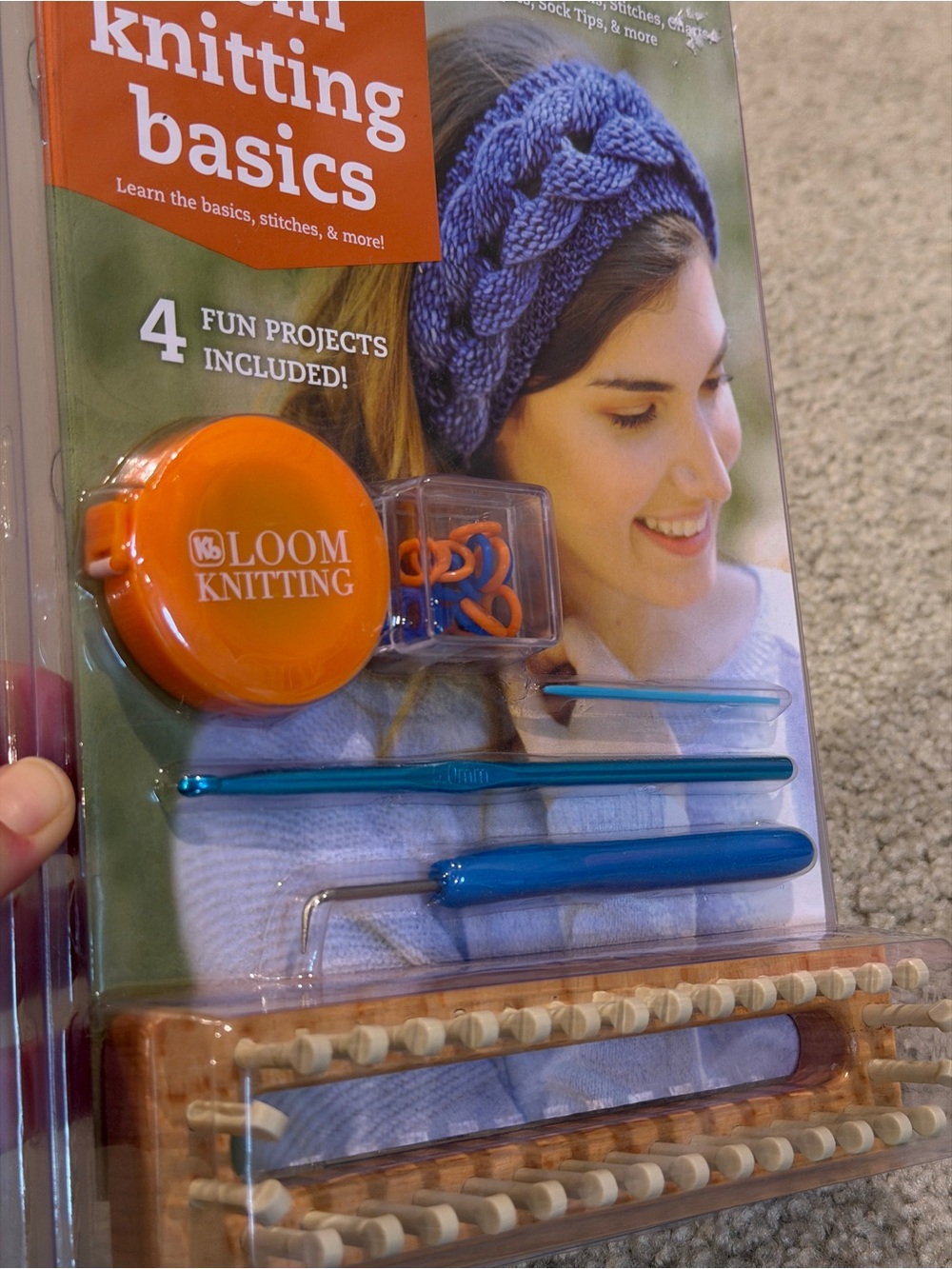 Loom Knitting Basics Kit - Picture 4 of 4